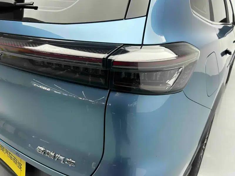 Chery Tiggo 8 PLUS C-DM 2025 1.5T Premium Edition — миниатюра 13