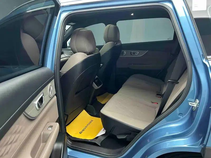 Chery Tiggo 8 PLUS C-DM 2025 1.5T Premium Edition — миниатюра 18