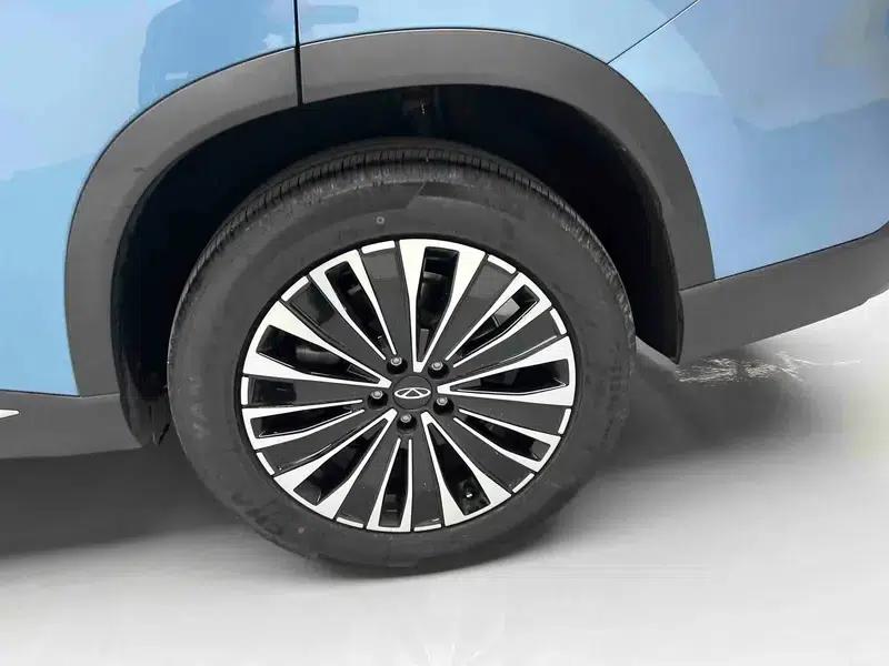 Chery Tiggo 8 PLUS C-DM 2025 1.5T Premium Edition — миниатюра 9