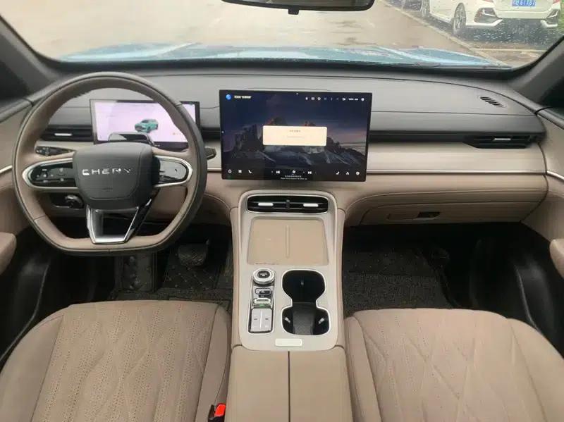 Chery Tiggo 8 PLUS C-DM 2025 1.5T Premium Edition — миниатюра 11