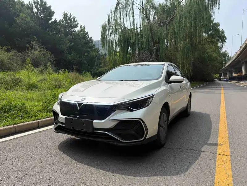 Venucia D60 EV 2022 PLUS RJ Smart Edition — миниатюра 1