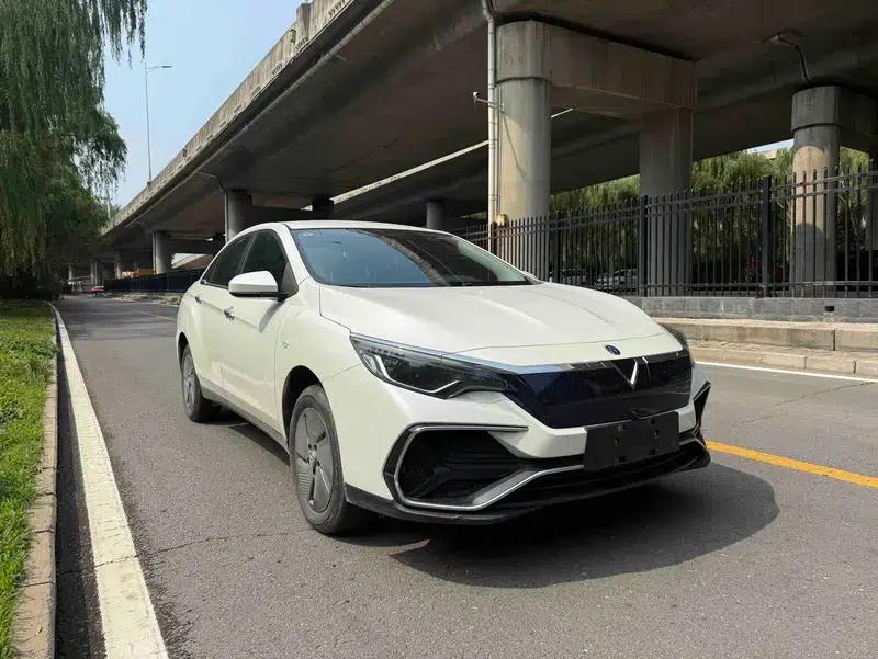 Venucia D60 EV 2022 PLUS RJ Smart Edition — миниатюра 3