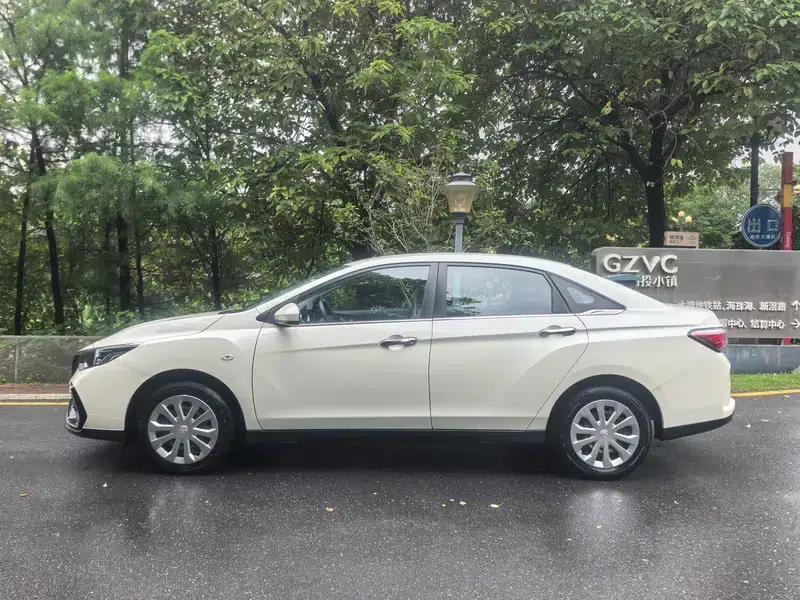 Venucia D60 EV 2022 PLUS CI Comfort Edition — миниатюра 3