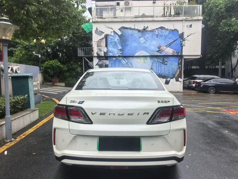 Venucia D60 EV 2022 PLUS CI Comfort Edition — миниатюра 4