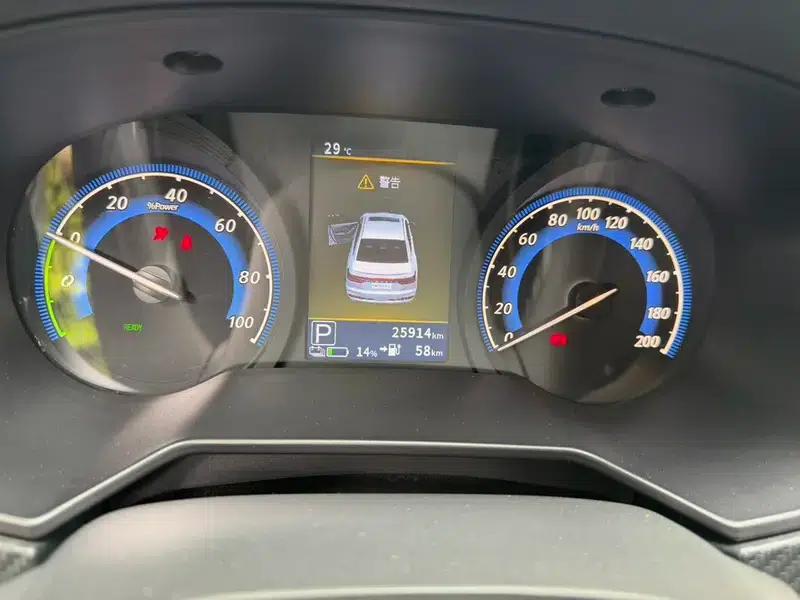 Venucia D60 EV 2022 PLUS SI+ Comfort Edition — миниатюра 9