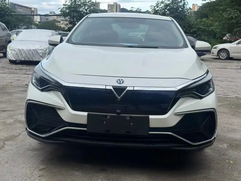 Venucia D60 EV 2022 Standard Range Comfort Edition — миниатюра 2