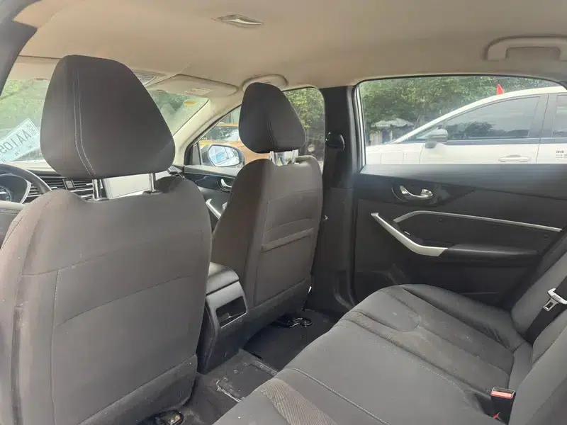 Venucia D60 EV 2022 Standard Range Comfort Edition — миниатюра 9