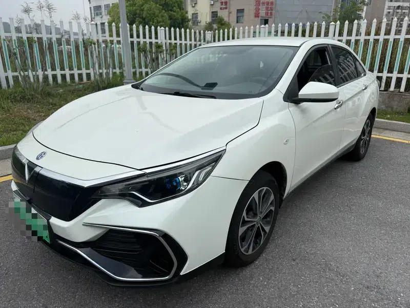 Venucia D60 EV 2020 Standard Range Smart Edition — миниатюра 1