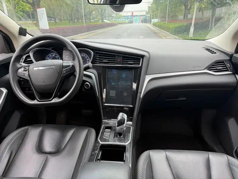 Venucia D60 EV 2020 Standard Range Smart Edition — миниатюра 8
