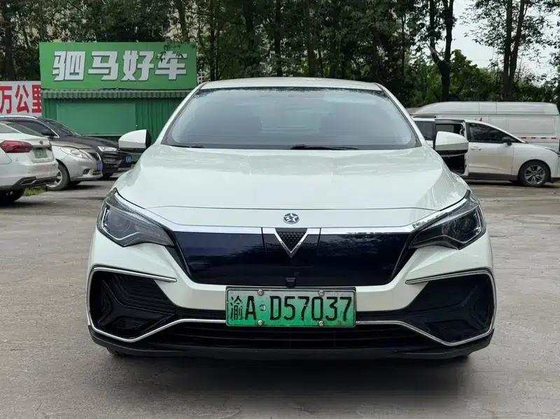 Venucia D60 EV 2022 Standard Range Smart Edition — миниатюра 2
