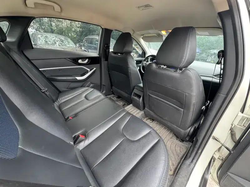 Venucia D60 EV 2022 Standard Range Smart Edition — миниатюра 14