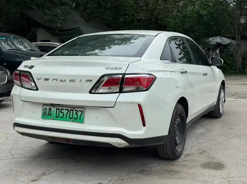 Venucia D60 EV 2022 Standard Range Smart Edition — миниатюра 7