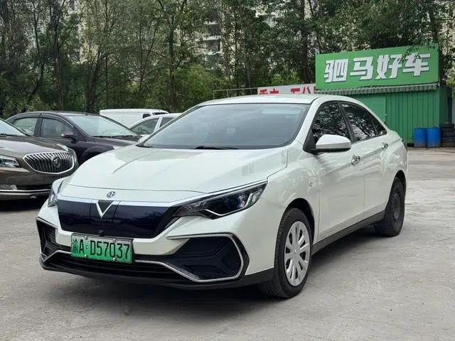 Venucia D60 EV 2022 Standard Range Smart Edition