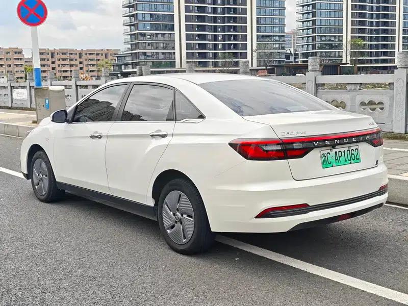 Venucia D60 EV 2022 PLUS SI Comfort Edition — миниатюра 5