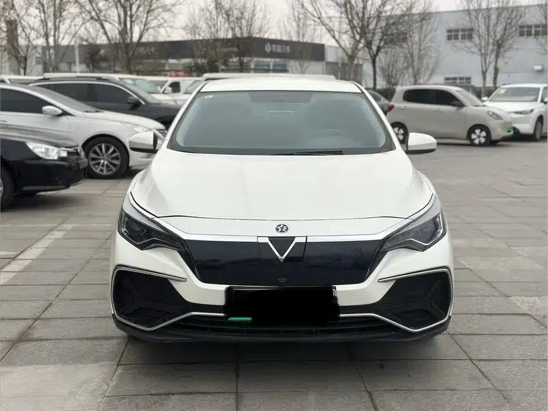 Venucia D60 EV 2022 Standard Range Comfort Edition — миниатюра 2