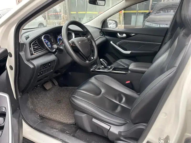 Venucia D60 EV 2022 Standard Range Comfort Edition — миниатюра 8