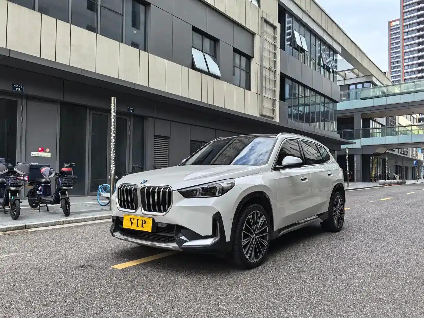 BMW X1 2023 sDrive25Li M Sport Package — миниатюра 1