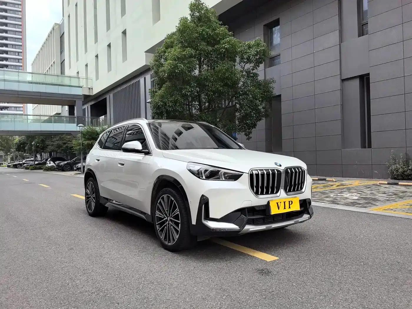 BMW X1 2023 sDrive25Li M Sport Package — миниатюра 3
