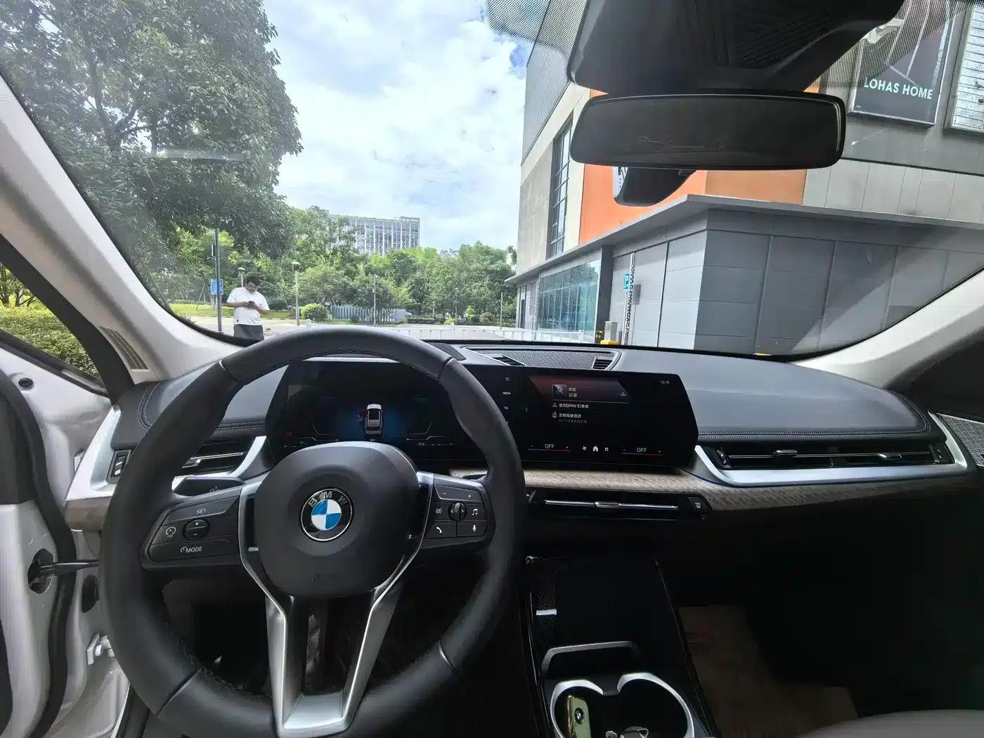 BMW X1 2023 sDrive25Li M Sport Package — миниатюра 5