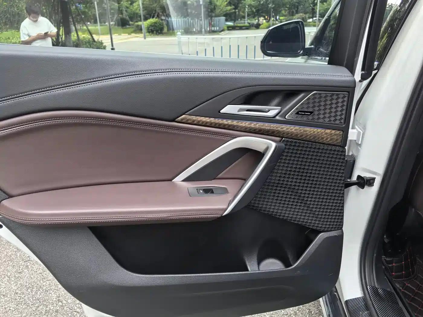 BMW X1 2023 sDrive25Li M Sport Package — миниатюра 8