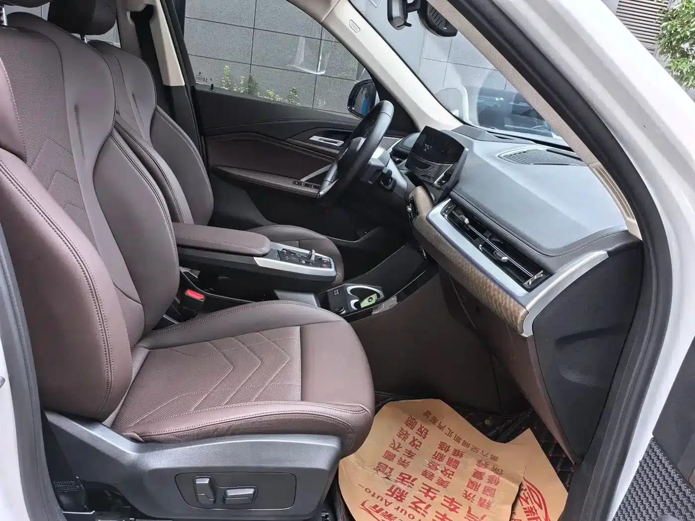 BMW X1 2023 sDrive25Li M Sport Package — миниатюра 10