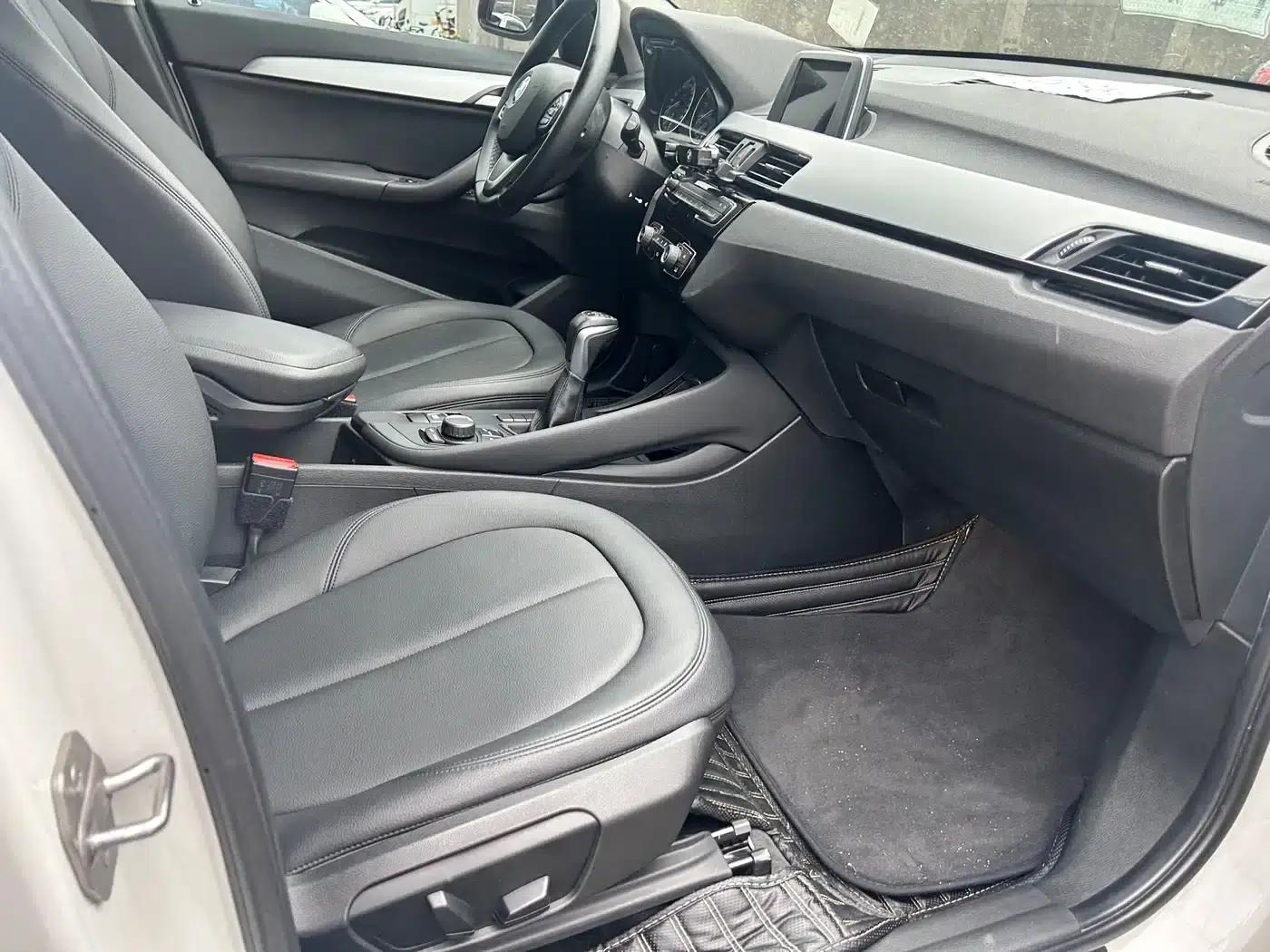 BMW X1 2016 sDrive18Li Fashion Edition — миниатюра 11
