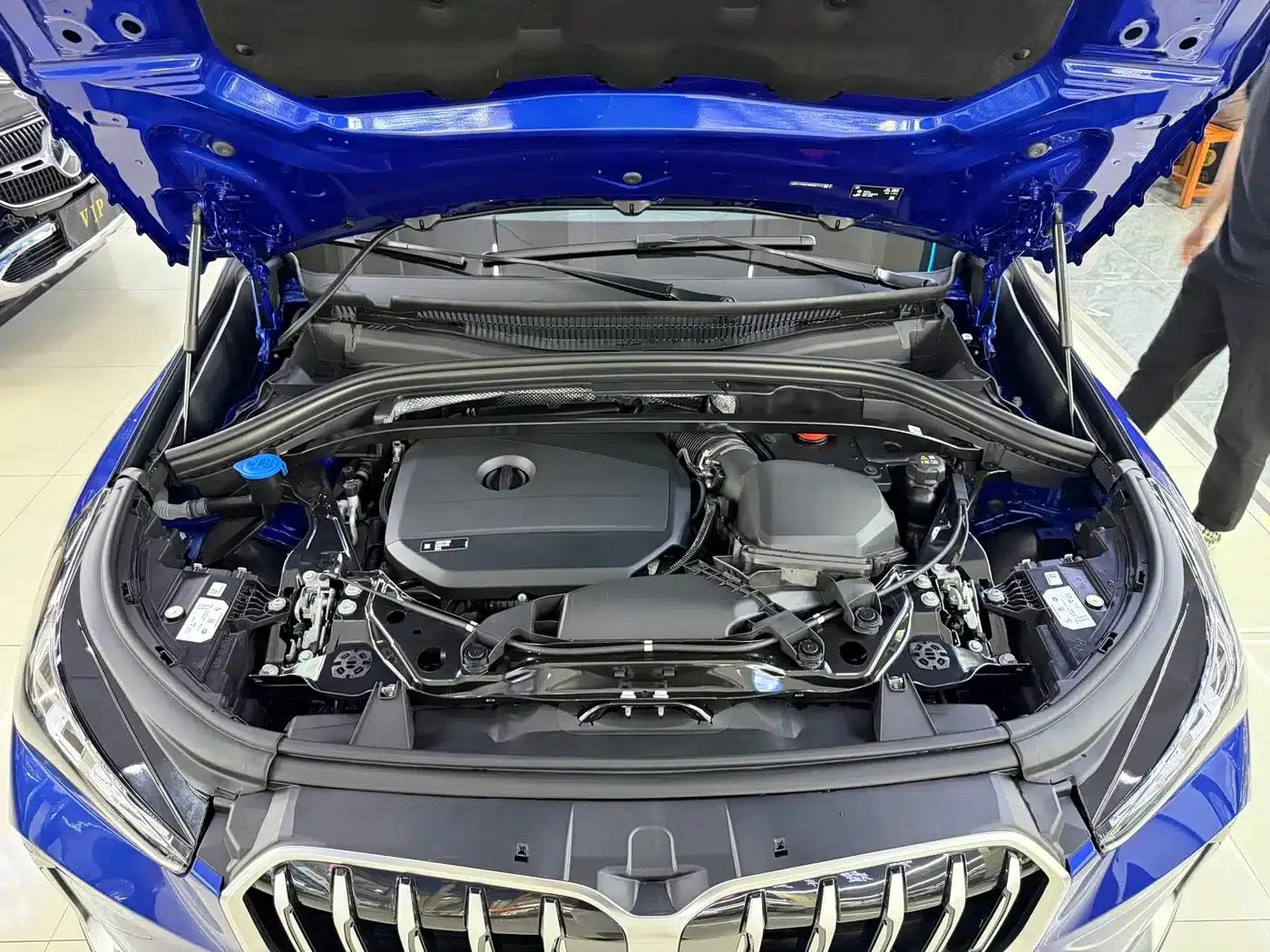 2023 BMW X1 sDrive20Li X Design Package — миниатюра 13