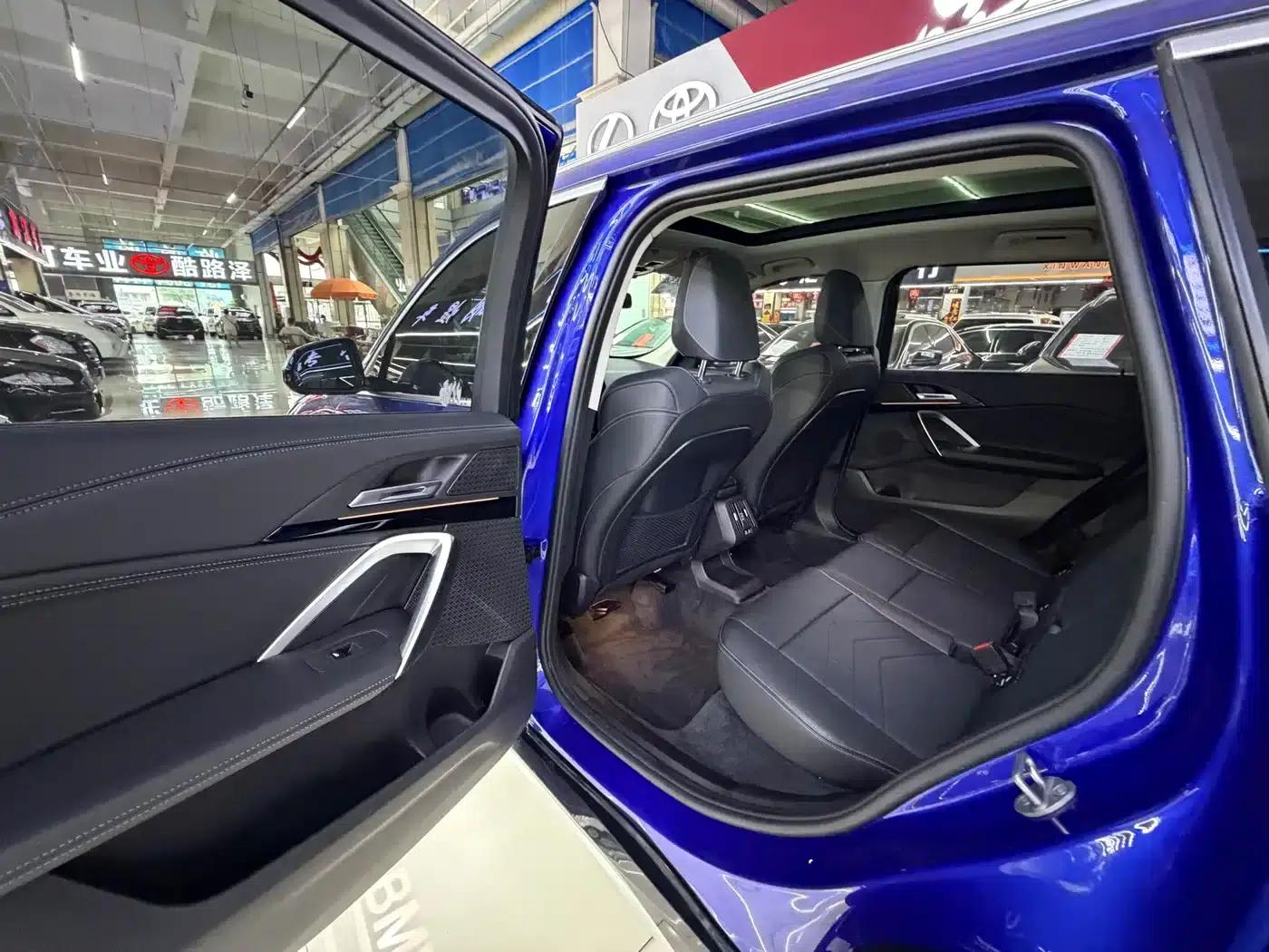 2023 BMW X1 sDrive20Li X Design Package — миниатюра 8