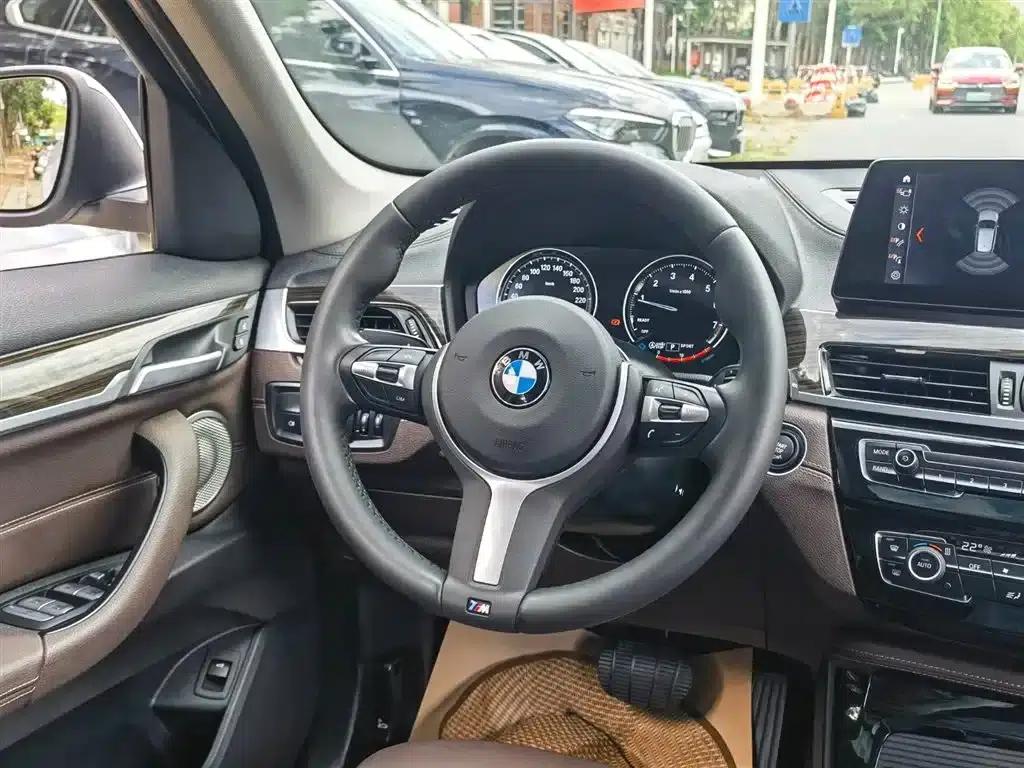 BMW X1 2021 xDrive25Li Premium — миниатюра 12