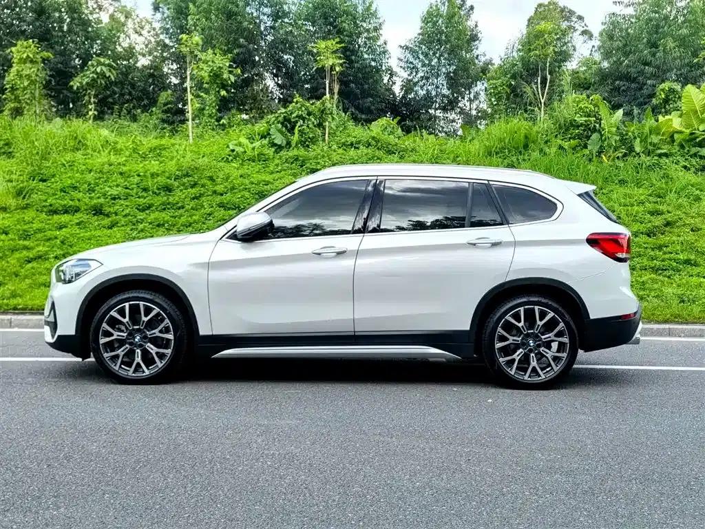BMW X1 2021 xDrive25Li Premium — миниатюра 4
