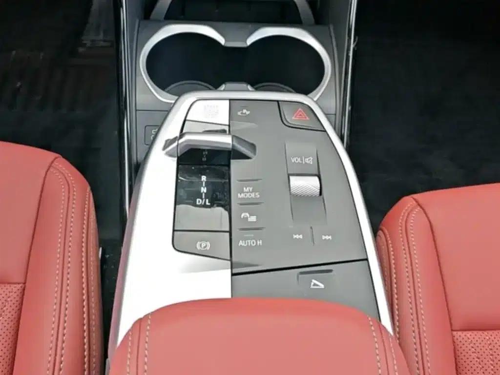 BMW X1 2025 sDrive25Li X Design Package — миниатюра 13