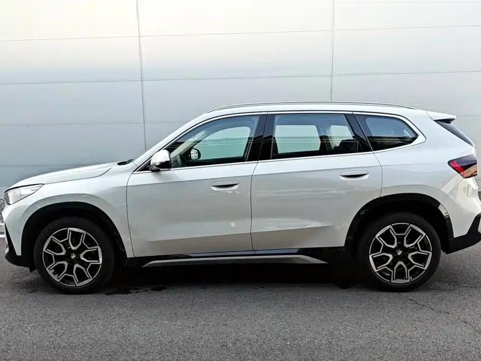 BMW X1 2025 sDrive25Li X Design Package — миниатюра 4