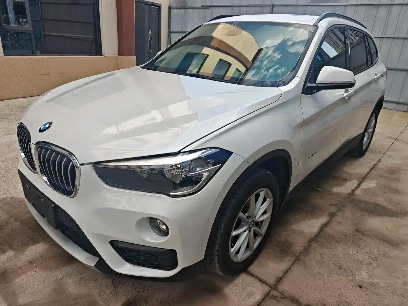 BMW X1 2016 sDrive18Li Fashion Edition — миниатюра 1