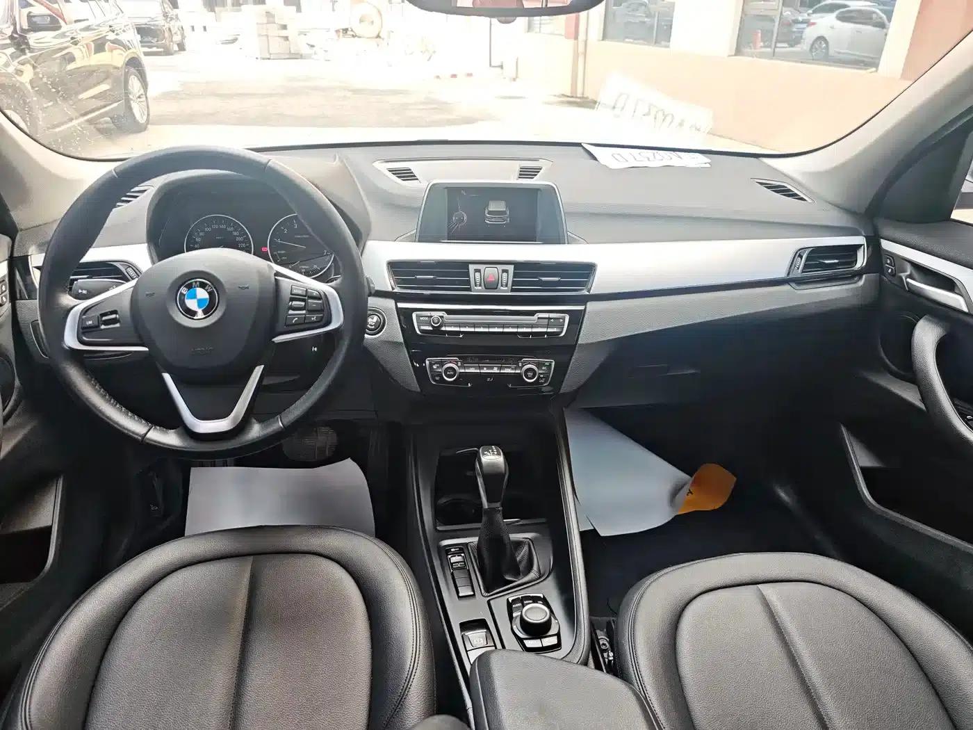 BMW X1 2016 sDrive18Li Fashion Edition — миниатюра 8