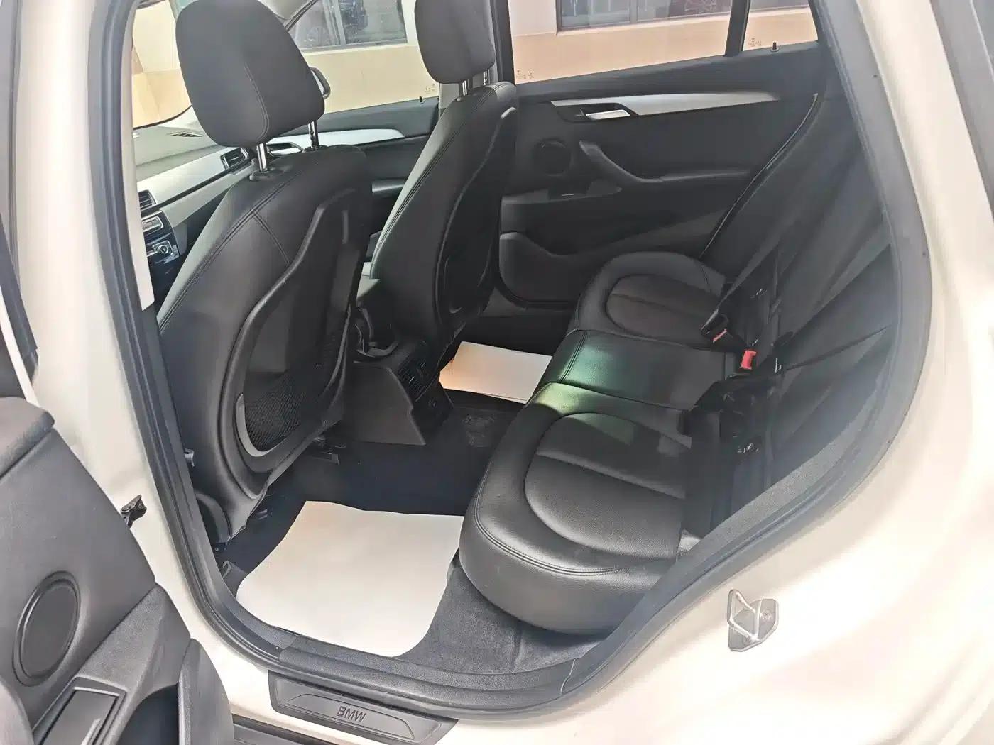 BMW X1 2016 sDrive18Li Fashion Edition — миниатюра 10