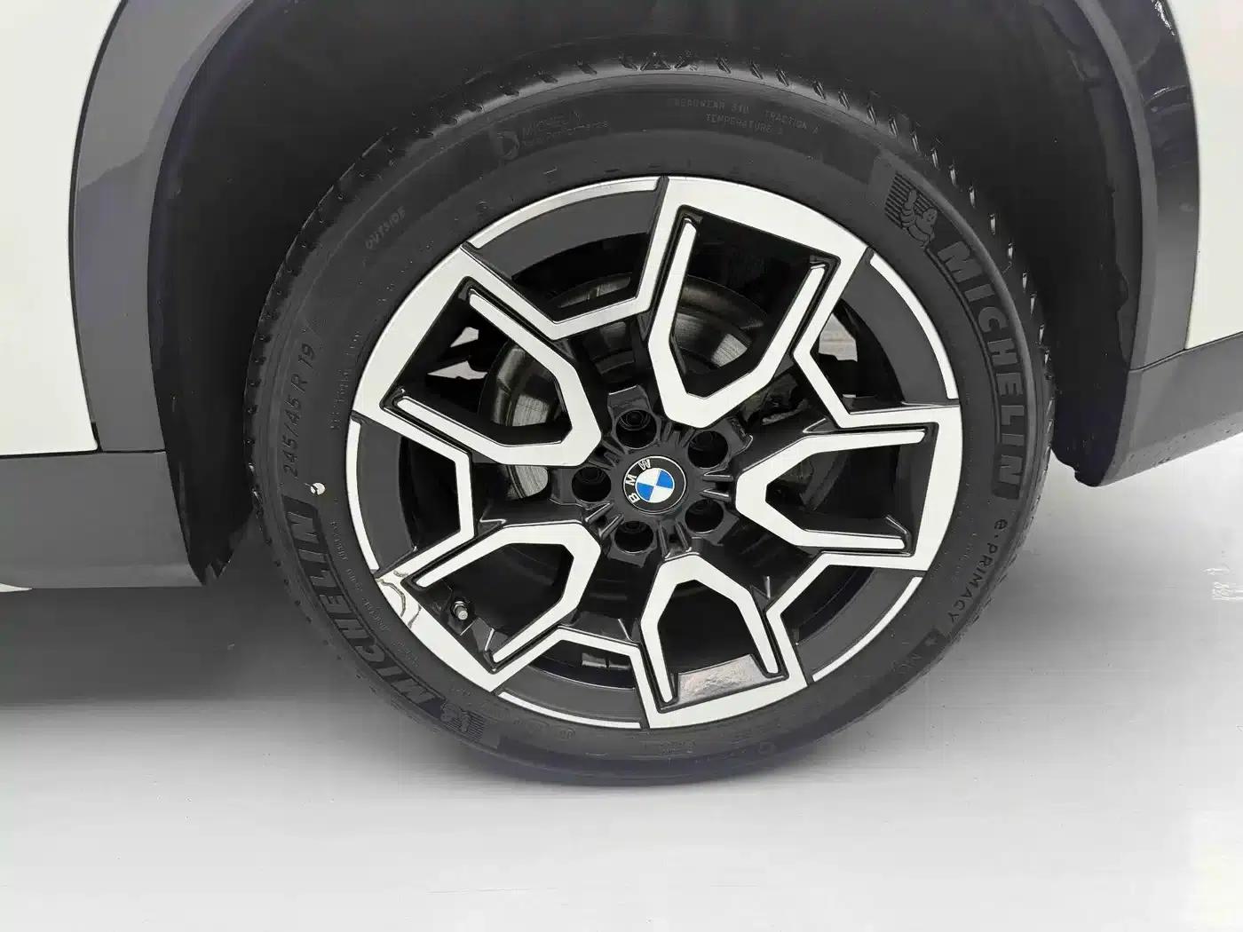2024 BMW X1 sDrive25Li X Design Package — миниатюра 19