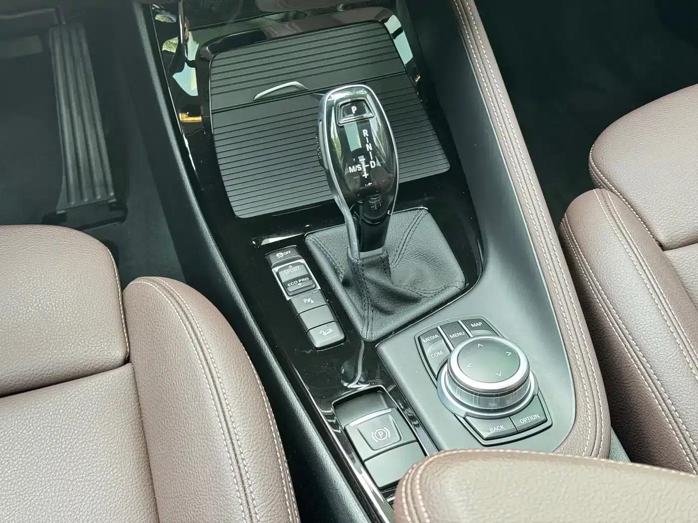 BMW X1 2020 xDrive25Li Premium — миниатюра 18