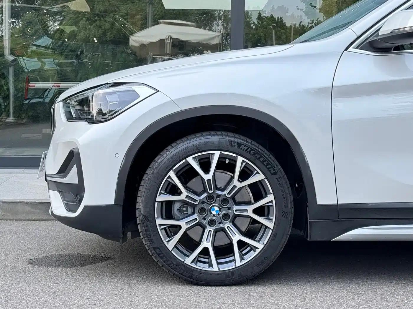 BMW X1 2020 xDrive25Li Premium — миниатюра 3