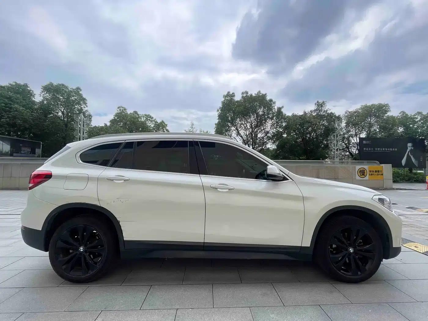 BMW X1 2022 sDrive20Li Fashion Edition — миниатюра 10
