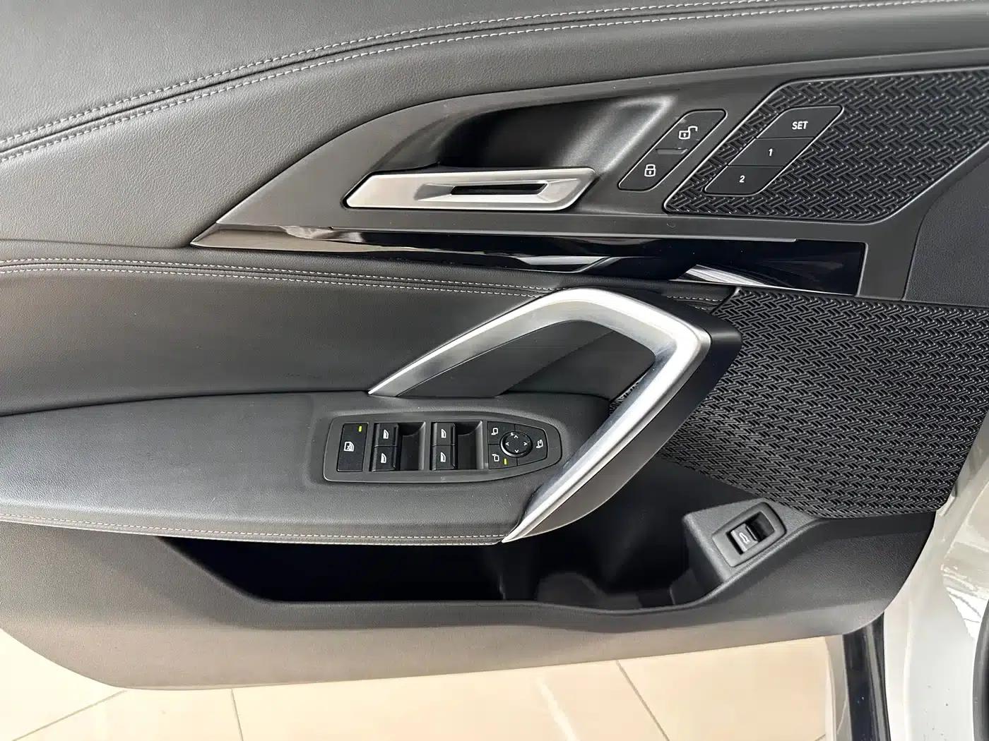 2023 BMW X1 sDrive20Li X Design Package — миниатюра 7