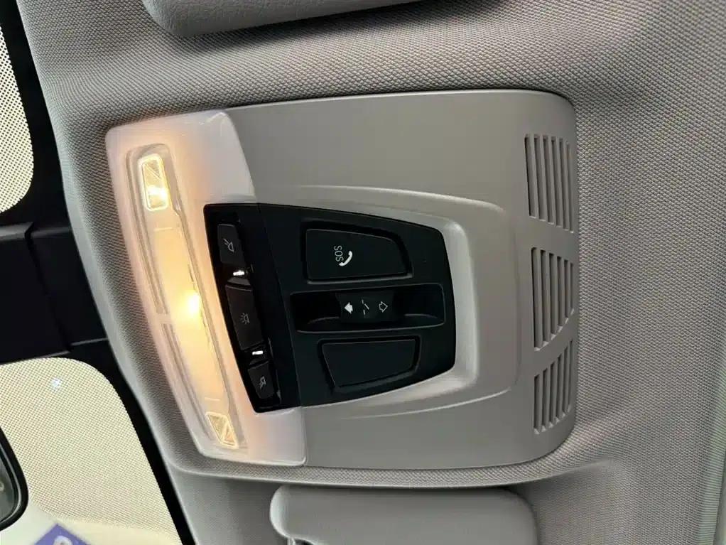 BMW X1 2022 sDrive20Li Fashion Edition — миниатюра 14