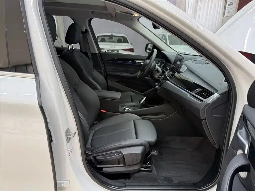 BMW X1 2022 sDrive20Li Fashion Edition — миниатюра 20