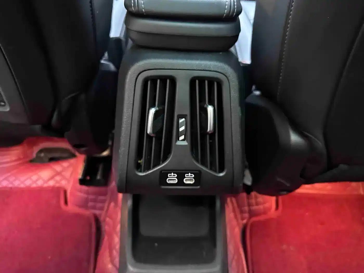 2023 BMW X1 sDrive20Li X Design Package — миниатюра 18