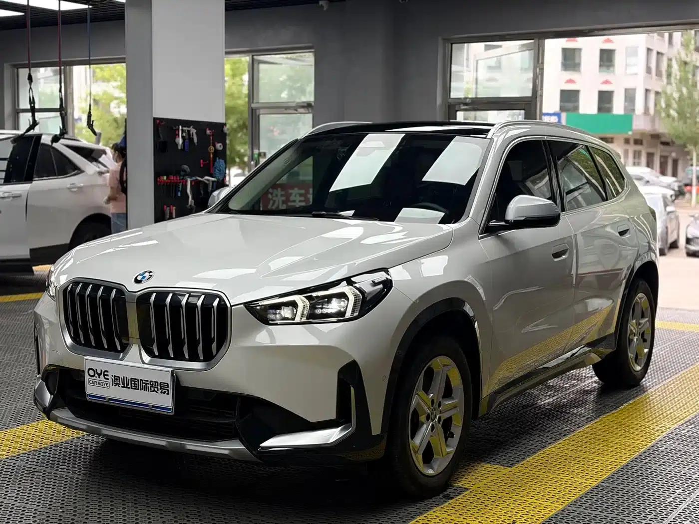 2023 BMW X1 sDrive20Li X Design Package — миниатюра 1