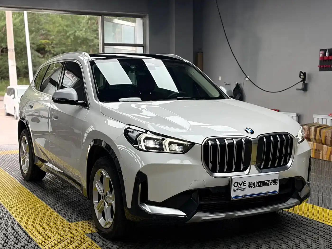 2023 BMW X1 sDrive20Li X Design Package — миниатюра 3