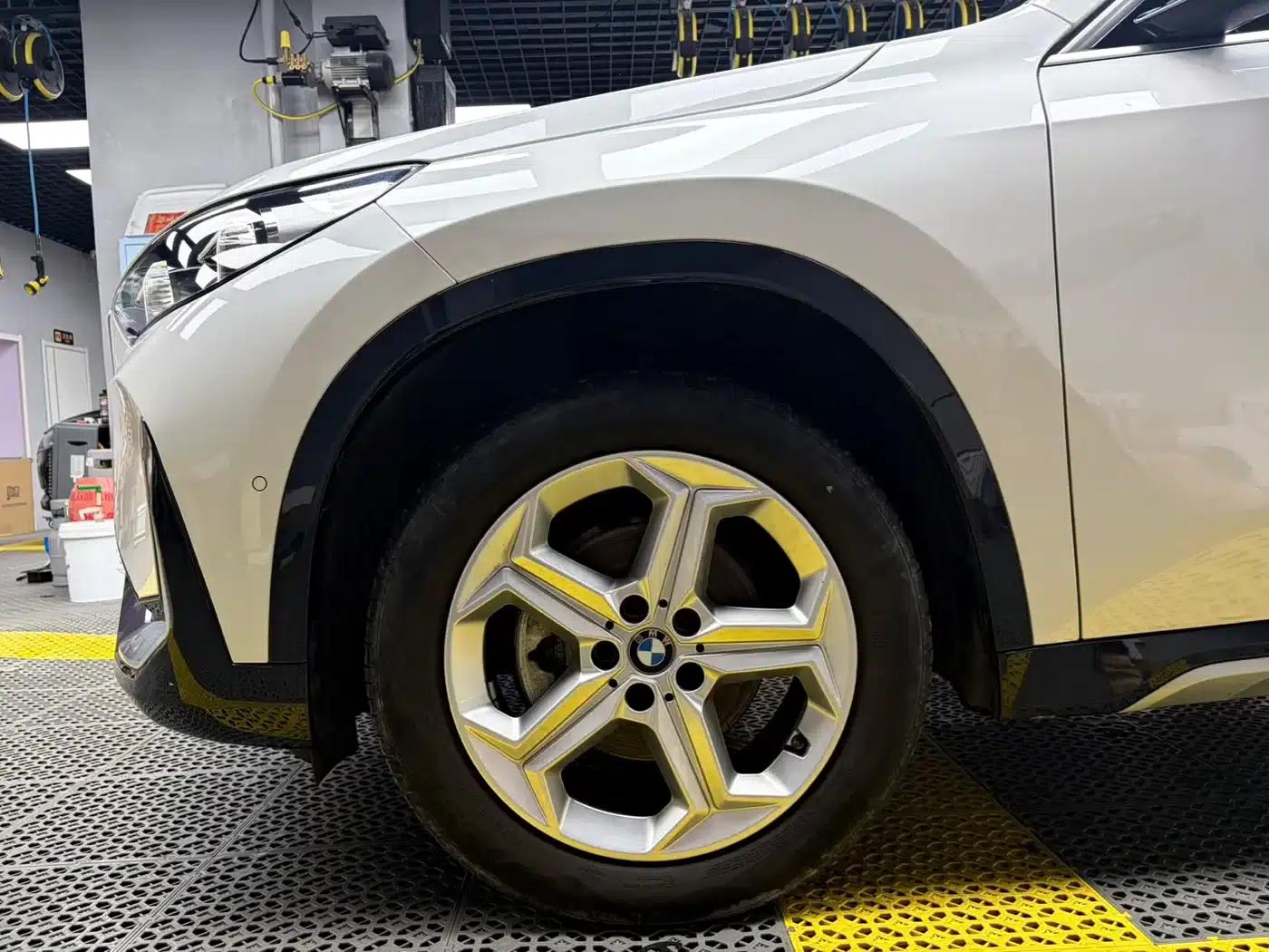 2023 BMW X1 sDrive20Li X Design Package — миниатюра 8