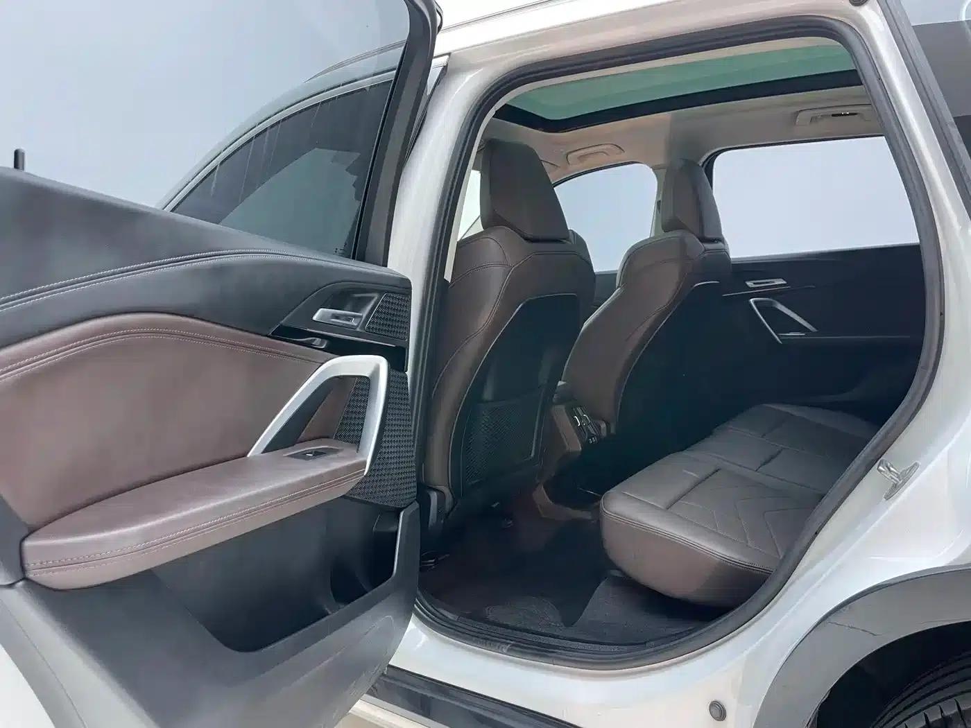 2023 BMW X1 sDrive20Li X Design Package — миниатюра 14