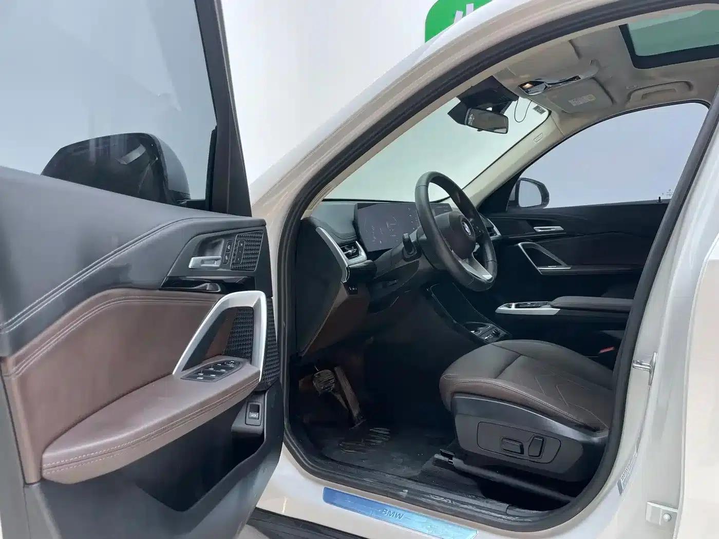 2023 BMW X1 sDrive20Li X Design Package — миниатюра 16