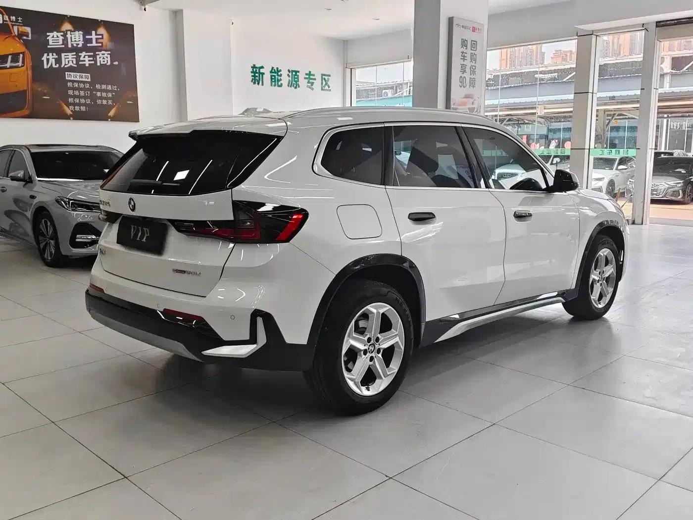 2023 BMW X1 sDrive20Li X Design Package — миниатюра 13