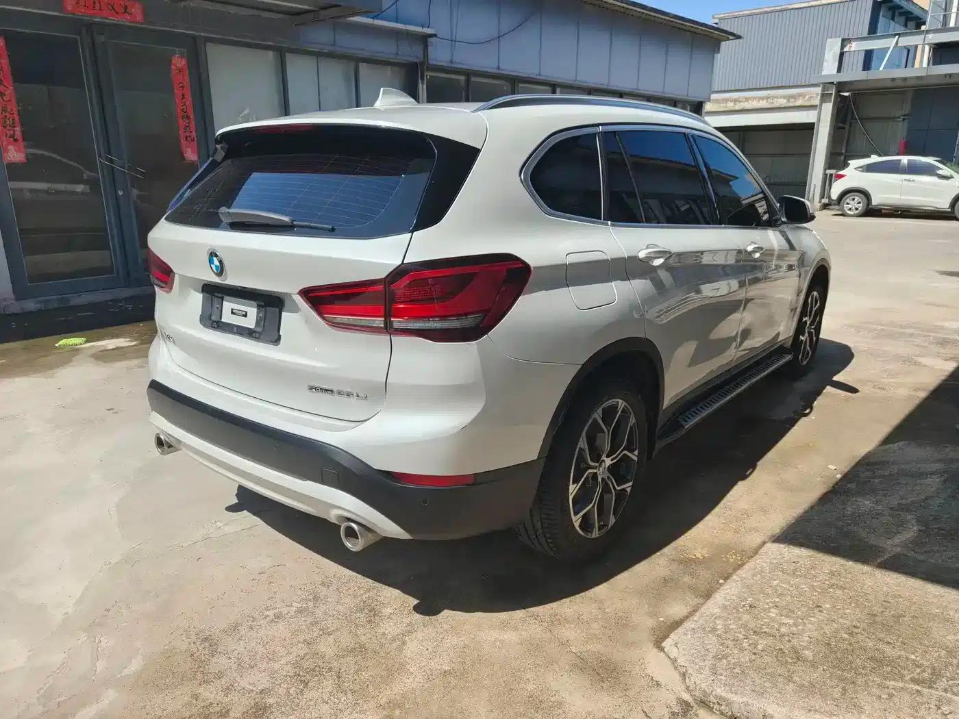 BMW X1 2021 sDrive25Li Leading Edition — миниатюра 11